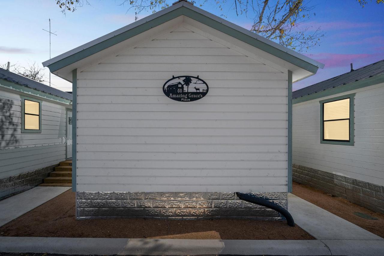 Hotel Charming Casita Right On Main St! Fredericksburg Exterior foto